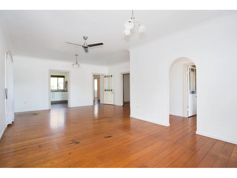 183 Denham Street, The Range QLD 4700